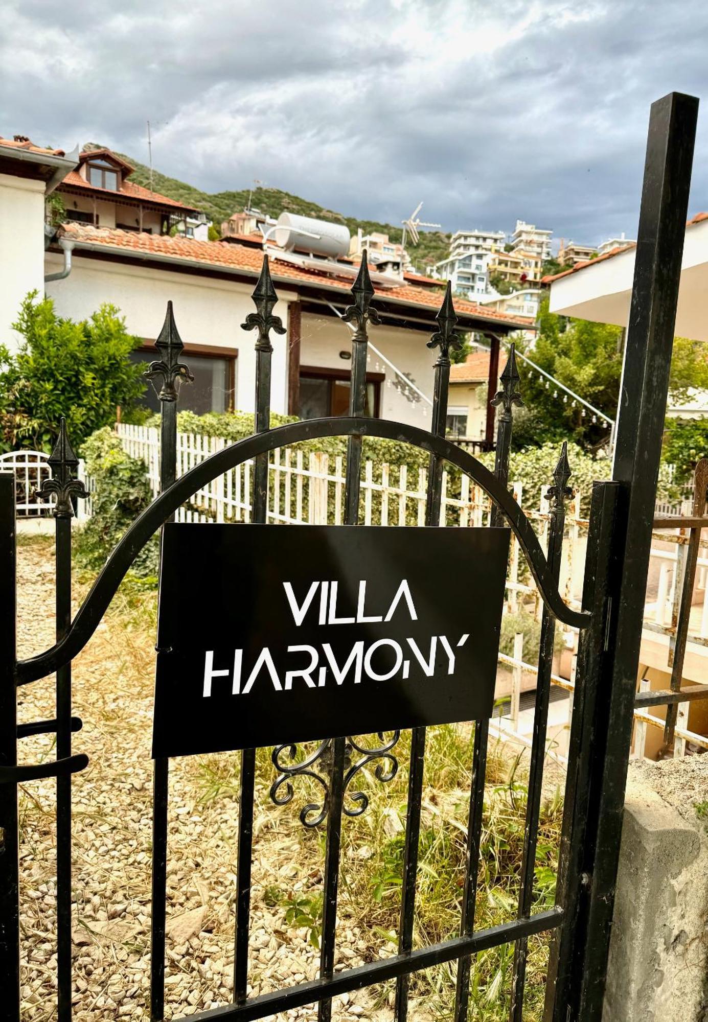 Villa Harmony Palaiontsiflikion Exterior foto